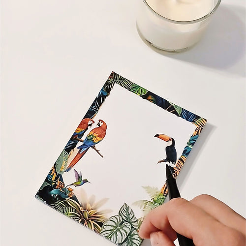 Bloc-notes A6 uni fait main, motif jungle tropical avec perroquets, toucan et colibri. Papeterie française, idéal bureau et cadeau amateur de plantes.